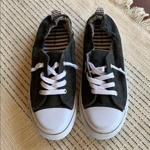 Maurices shoes! Never worn